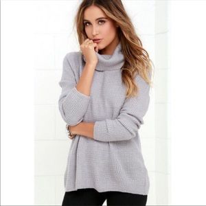 Lulu’s grey sweater